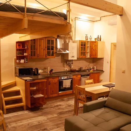 Western Apartman Budapest Exteriör bild