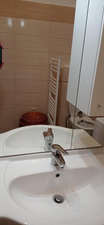 Western Apartman Budapest Exteriör bild