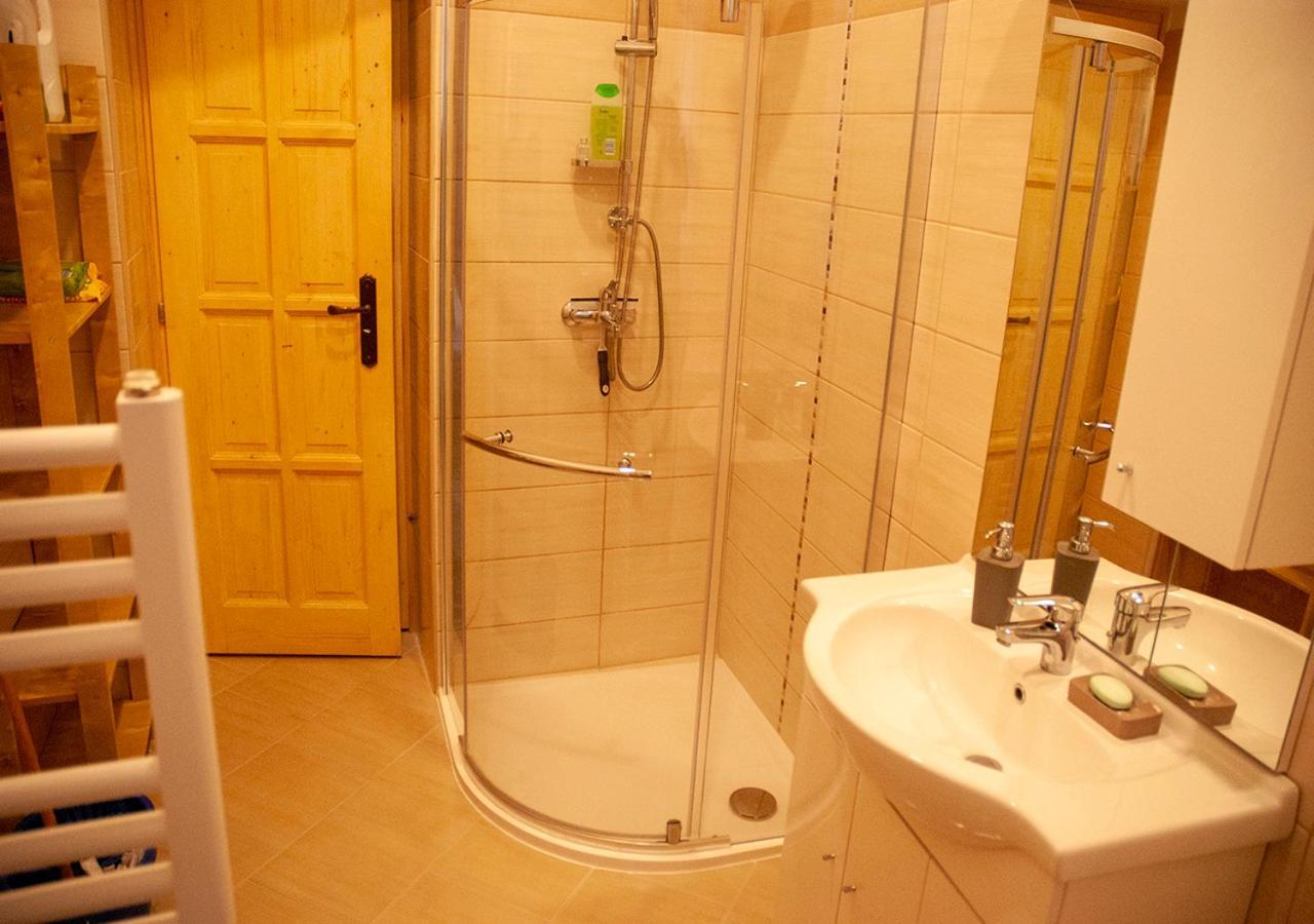 Western Apartman Budapest Exteriör bild