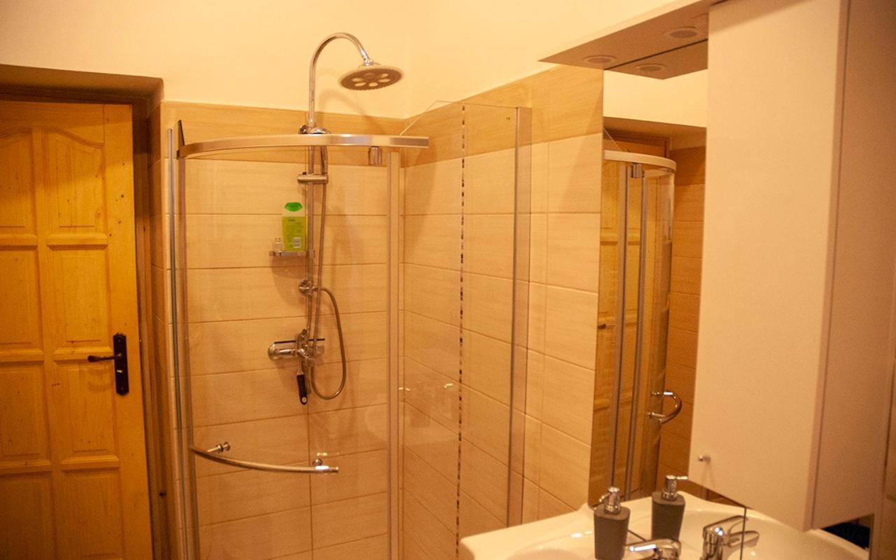 Western Apartman Budapest Exteriör bild