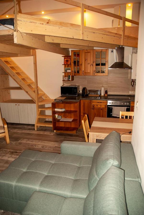 Western Apartman Budapest Exteriör bild