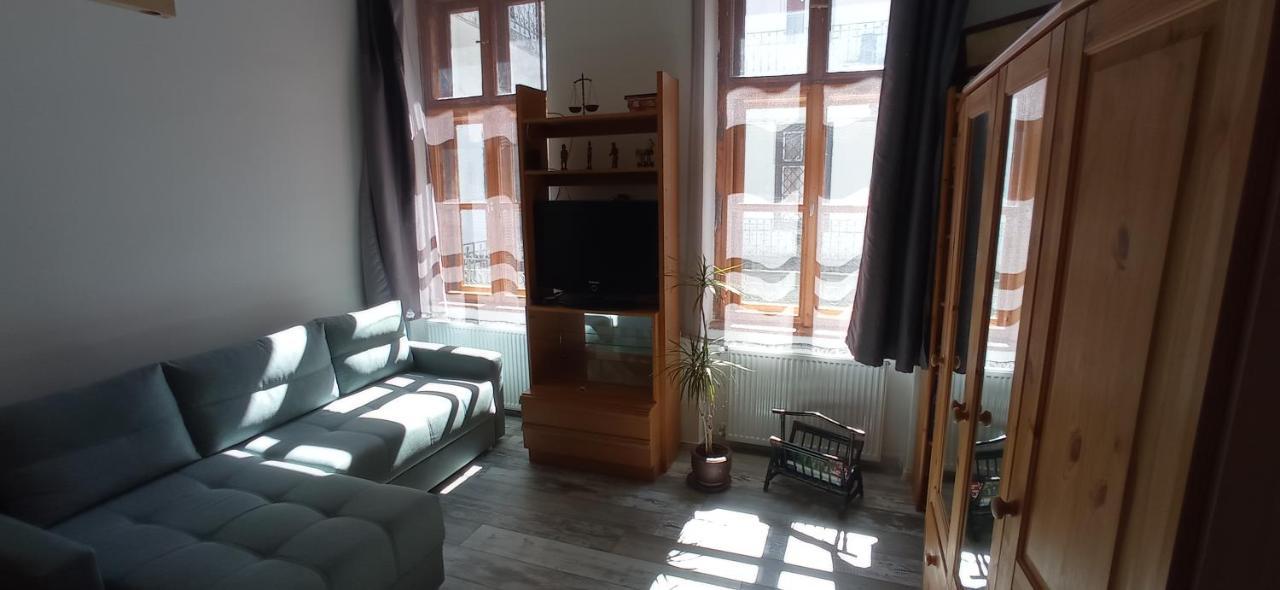 Western Apartman Budapest Exteriör bild